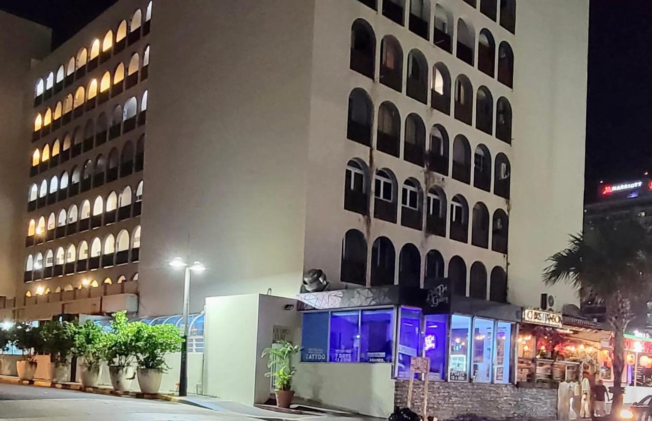Condado Beachfront Tantra Apartment San Juan Exteriör bild