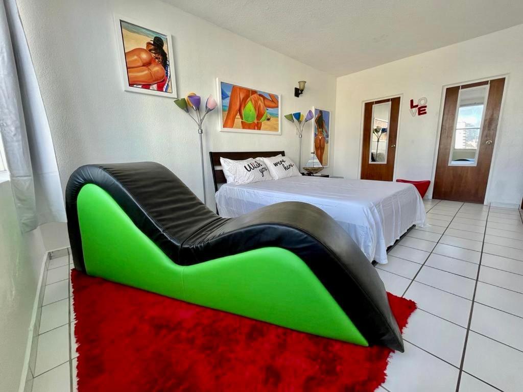 Condado Beachfront Tantra Apartment San Juan Exteriör bild